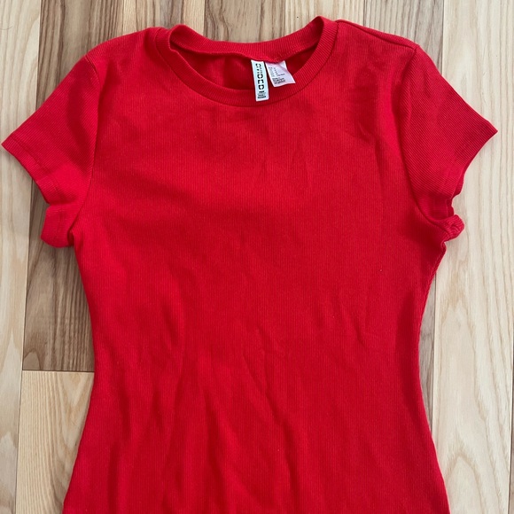 NWOT Red H&M T-Shirt Dress - Picture 2 of 3
